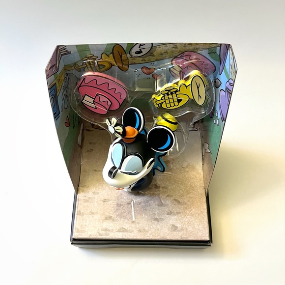 NIB Disney X J. Led Minnie Mouse Vinyl Figure by Joe Ledbetter - Picture 6 of 13